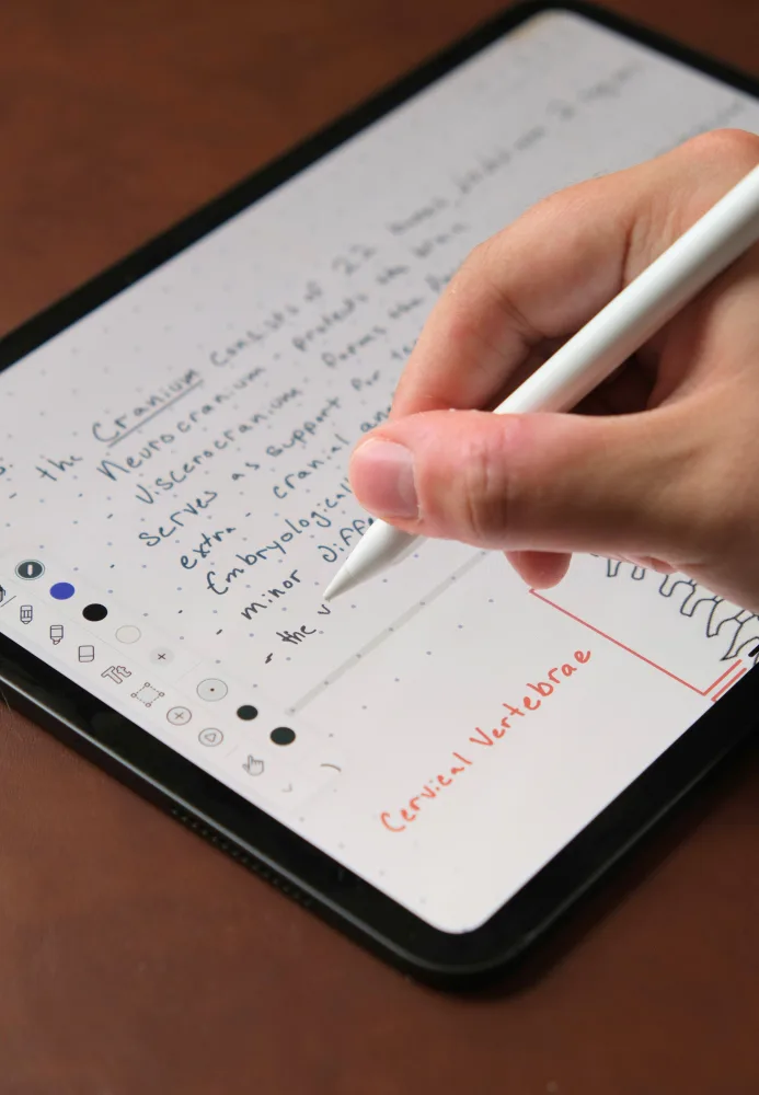 Students using Notability